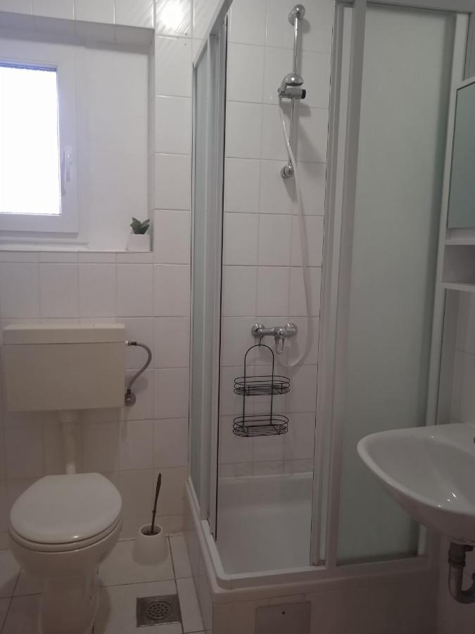 Renco Apartment *